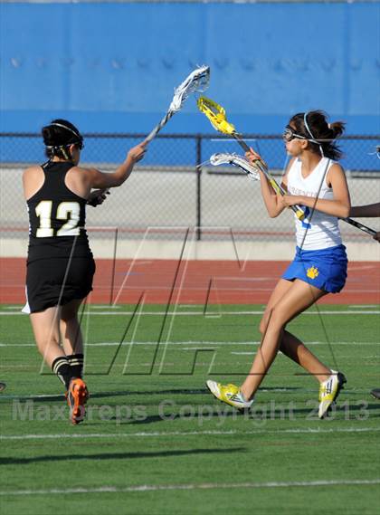 Thumbnail 1 in El Dorado vs. Valencia photogallery.