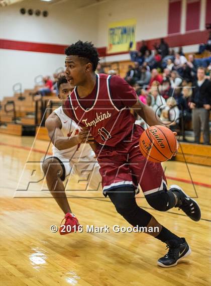 Thumbnail 1 in Katy Tigers vs Tompkins photogallery.
