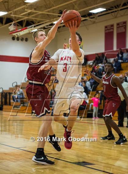 Thumbnail 1 in Katy Tigers vs Tompkins photogallery.