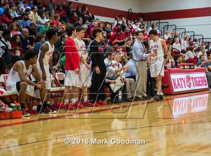 Thumbnail 1 in Katy Tigers vs Tompkins photogallery.