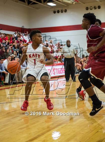 Thumbnail 1 in Katy Tigers vs Tompkins photogallery.