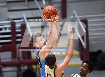 Thumbnail 3 in Archbishop Shaw vs Northshore (Allstate Sugar Bowl National Prep Classic) photogallery.