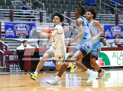 Thumbnail 3 in Archbishop Shaw vs Northshore (Allstate Sugar Bowl National Prep Classic) photogallery.