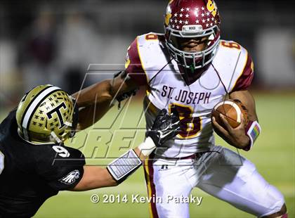 Thumbnail 3 in St. Joseph @ Trumbull photogallery.
