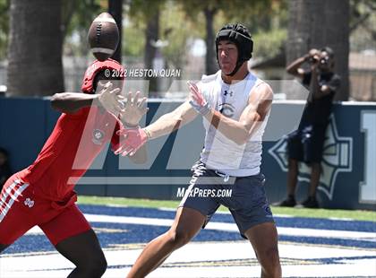 Thumbnail 3 in Mater Dei vs. Carlsbad (Brave 8 Invitational) photogallery.