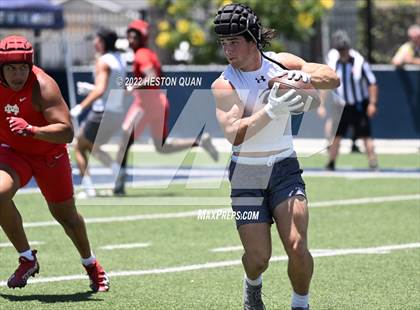 Thumbnail 1 in Mater Dei vs. Carlsbad (Brave 8 Invitational) photogallery.