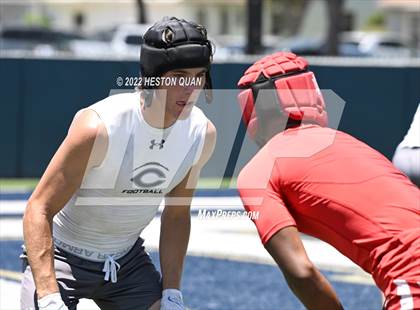 Thumbnail 2 in Mater Dei vs. Carlsbad (Brave 8 Invitational) photogallery.