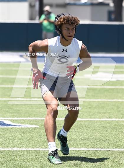 Thumbnail 3 in Mater Dei vs. Carlsbad (Brave 8 Invitational) photogallery.