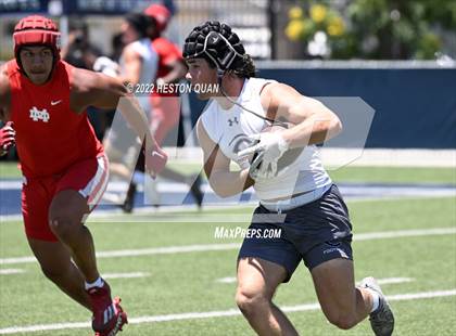 Thumbnail 2 in Mater Dei vs. Carlsbad (Brave 8 Invitational) photogallery.