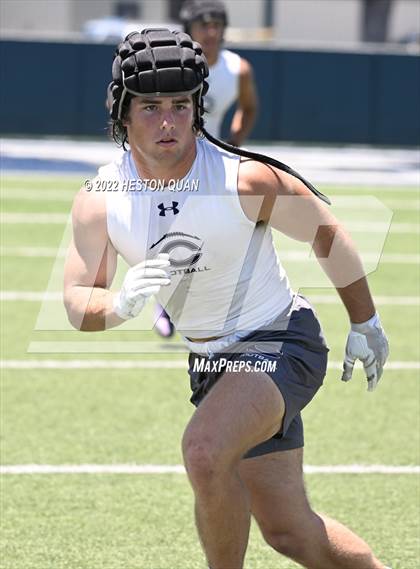 Thumbnail 3 in Mater Dei vs. Carlsbad (Brave 8 Invitational) photogallery.