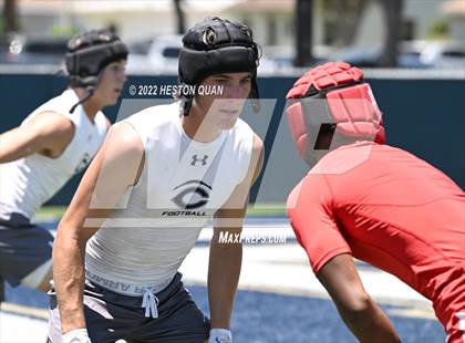 Thumbnail 1 in Mater Dei vs. Carlsbad (Brave 8 Invitational) photogallery.