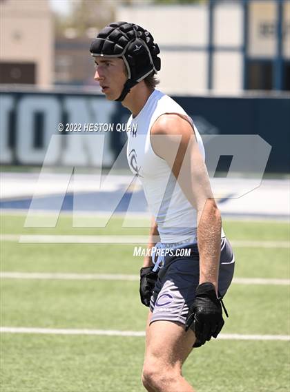 Thumbnail 1 in Mater Dei vs. Carlsbad (Brave 8 Invitational) photogallery.