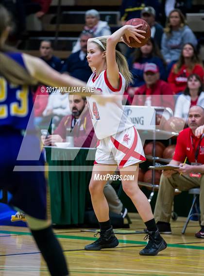 Thumbnail 3 in Heuvelton Central vs. Moriah (NYSPHSAA Class D Semifinal) photogallery.