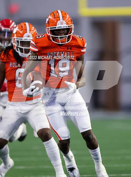 Thumbnail 1 in Rockwall vs. Cedar Hill photogallery.