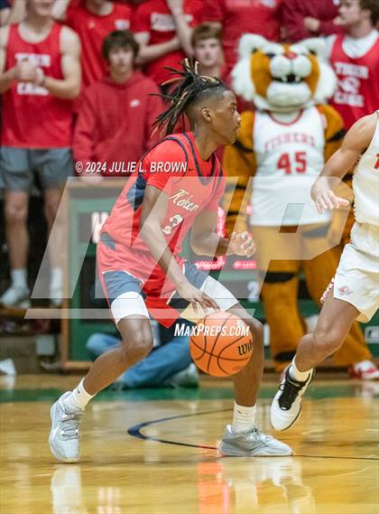 Thumbnail 2 in Kokomo vs. Fishers (IHSAA 4A Regional 3 Championship) photogallery.