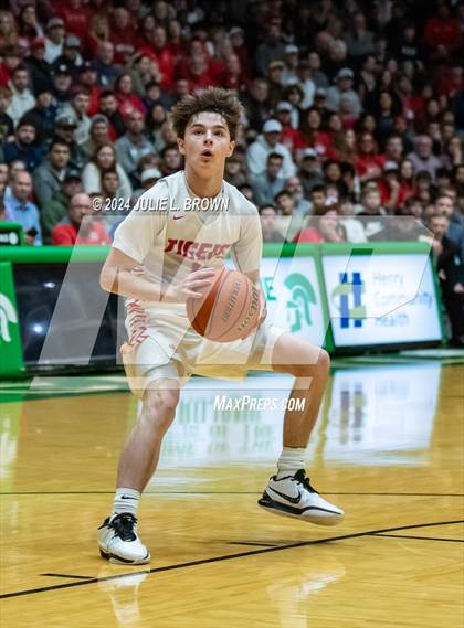 Thumbnail 1 in Kokomo vs. Fishers (IHSAA 4A Regional 3 Championship) photogallery.