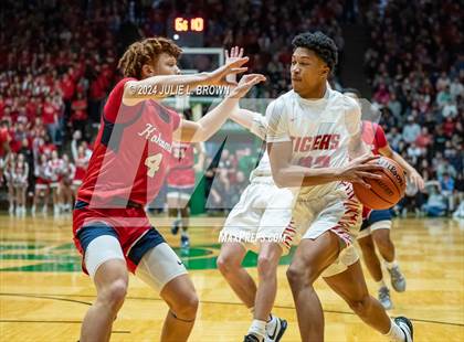 Thumbnail 2 in Kokomo vs. Fishers (IHSAA 4A Regional 3 Championship) photogallery.