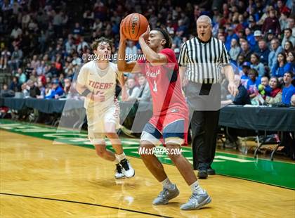 Thumbnail 1 in Kokomo vs. Fishers (IHSAA 4A Regional 3 Championship) photogallery.