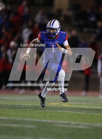 Thumbnail 3 in Mountain Vista @ Cherry Creek (CHSAA 5A Round Two Playoff) photogallery.