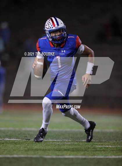 Thumbnail 3 in Mountain Vista @ Cherry Creek (CHSAA 5A Round Two Playoff) photogallery.