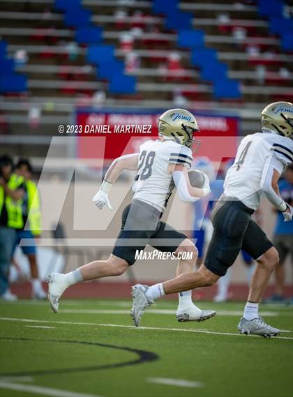 Thumbnail 3 in Dallas Jesuit @ Pearce photogallery.