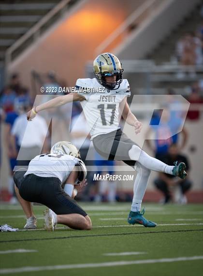 Thumbnail 2 in Dallas Jesuit @ Pearce photogallery.