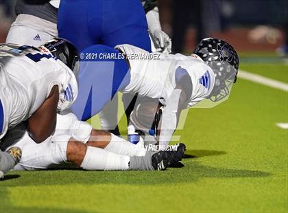 Thumbnail 1 in College Station vs. Mansfield Summit (UIL 5A Division I Semifinal) photogallery.
