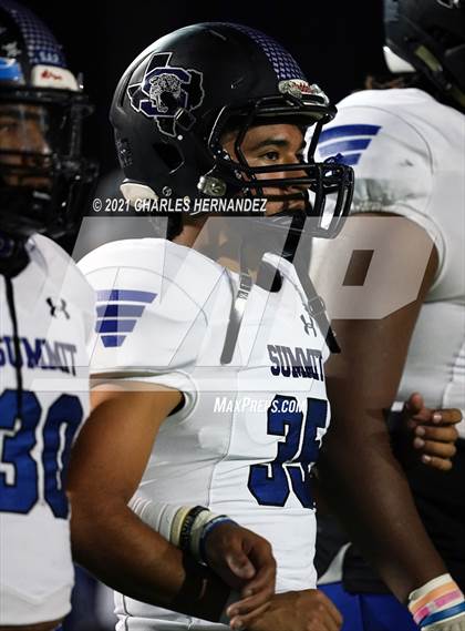 Thumbnail 3 in College Station vs. Mansfield Summit (UIL 5A Division I Semifinal) photogallery.