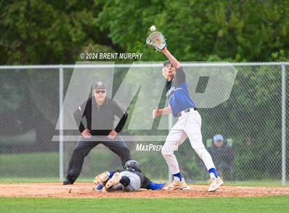 Thumbnail 1 in Coal Ridge vs. Resurrection Christian (CHSAA 3A Third Round Consolation) photogallery.