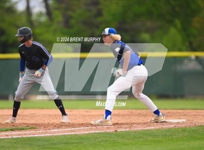 Thumbnail 2 in Coal Ridge vs. Resurrection Christian (CHSAA 3A Third Round Consolation) photogallery.