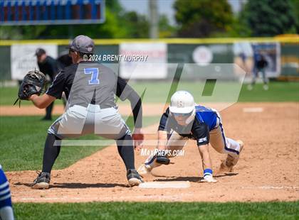 Thumbnail 3 in Coal Ridge vs. Resurrection Christian (CHSAA 3A Third Round Consolation) photogallery.