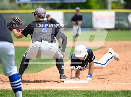 Thumbnail 3 in Coal Ridge vs. Resurrection Christian (CHSAA 3A Third Round Consolation) photogallery.