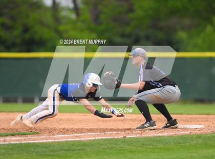 Thumbnail 1 in Coal Ridge vs. Resurrection Christian (CHSAA 3A Third Round Consolation) photogallery.