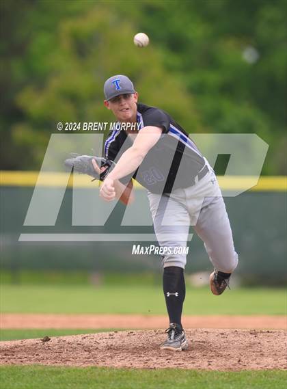 Thumbnail 2 in Coal Ridge vs. Resurrection Christian (CHSAA 3A Third Round Consolation) photogallery.
