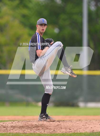 Thumbnail 3 in Coal Ridge vs. Resurrection Christian (CHSAA 3A Third Round Consolation) photogallery.