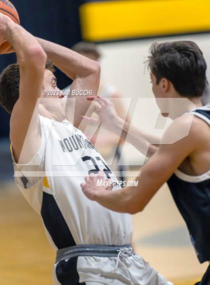 Thumbnail 2 in Genesee Christian @ Everest Collegiate photogallery.