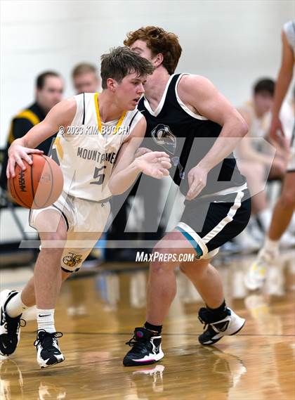 Thumbnail 1 in Genesee Christian @ Everest Collegiate photogallery.