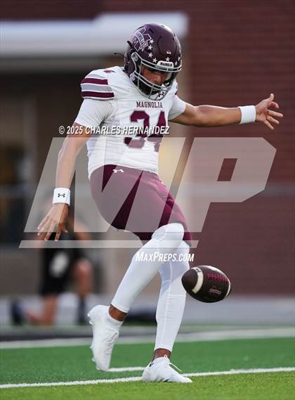 Thumbnail 1 in Magnolia @ College Station photogallery.