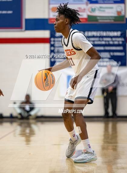 Thumbnail 3 in South View vs. New Life Christian Academy (MLK Dream Jam 2024) photogallery.