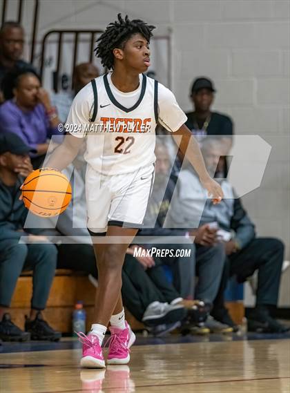 Thumbnail 1 in South View vs. New Life Christian Academy (MLK Dream Jam 2024) photogallery.