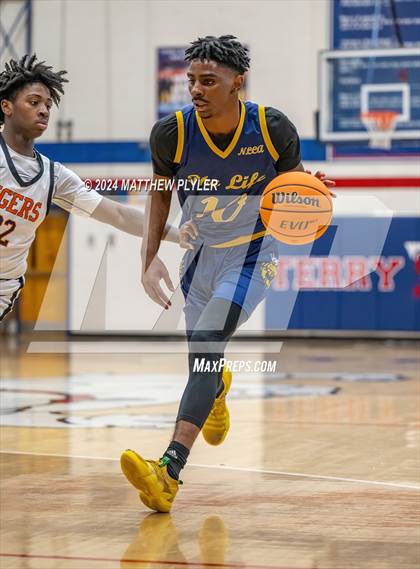 Thumbnail 2 in South View vs. New Life Christian Academy (MLK Dream Jam 2024) photogallery.