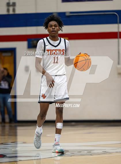 Thumbnail 1 in South View vs. New Life Christian Academy (MLK Dream Jam 2024) photogallery.