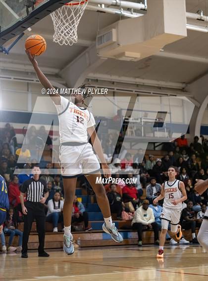 Thumbnail 3 in South View vs. New Life Christian Academy (MLK Dream Jam 2024) photogallery.