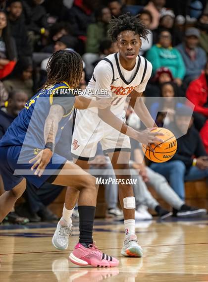 Thumbnail 2 in South View vs. New Life Christian Academy (MLK Dream Jam 2024) photogallery.