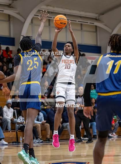 Thumbnail 1 in South View vs. New Life Christian Academy (MLK Dream Jam 2024) photogallery.