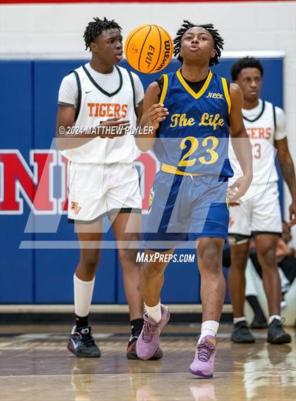 Thumbnail 1 in South View vs. New Life Christian Academy (MLK Dream Jam 2024) photogallery.