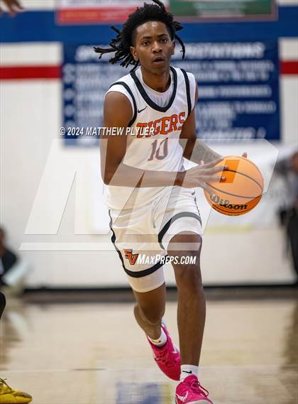 Thumbnail 1 in South View vs. New Life Christian Academy (MLK Dream Jam 2024) photogallery.