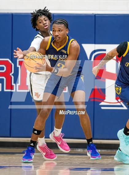 Thumbnail 2 in South View vs. New Life Christian Academy (MLK Dream Jam 2024) photogallery.