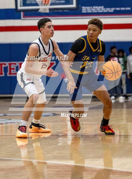 Thumbnail 3 in South View vs. New Life Christian Academy (MLK Dream Jam 2024) photogallery.