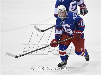 Thumbnail 2 in Glastonbury vs. Greenwich (CIAC D1 Semifinal) photogallery.